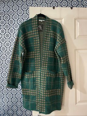 Forest Green & Tan Plaid Open-Front Coatigan by Lulus